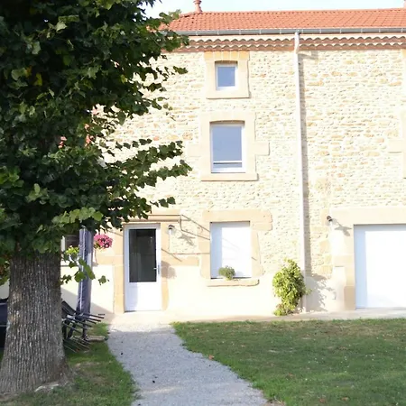 Les Pins * Montchenu