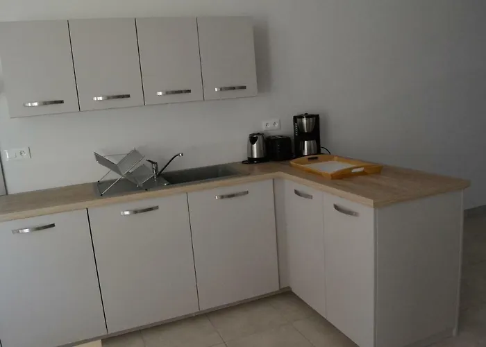 Les Pins Vakantiehuis Montchenu
